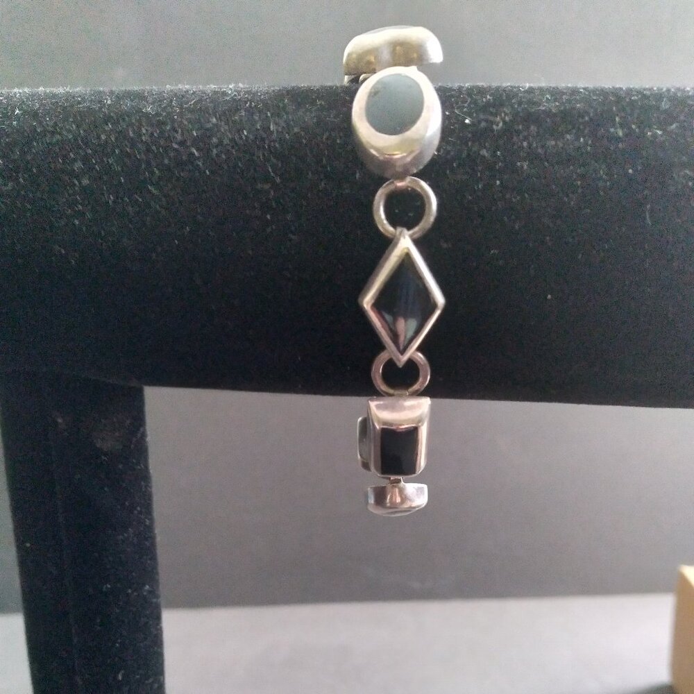 Black Onyx & 925 Silver Bracelet with Toggle closure